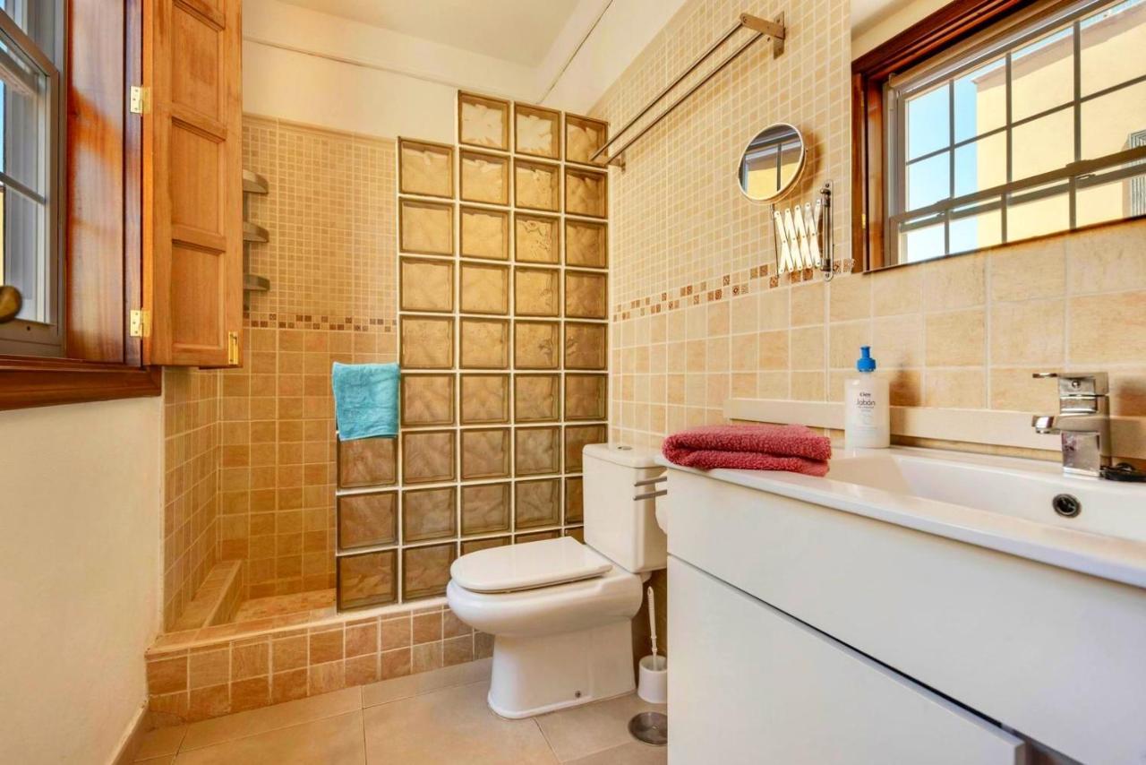 Remarkable 2-Bed House In Arona Arona  Εξωτερικό φωτογραφία