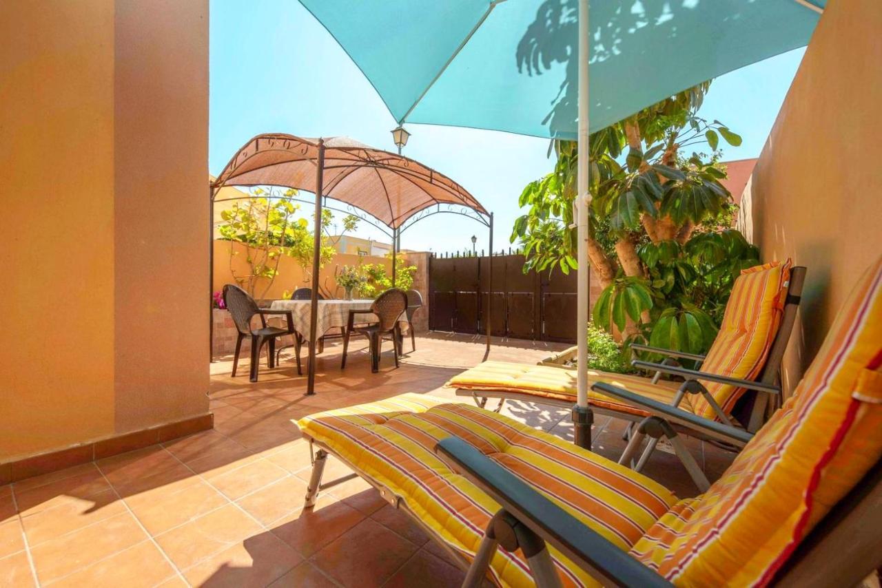 Remarkable 2-Bed House In Arona Arona  Εξωτερικό φωτογραφία