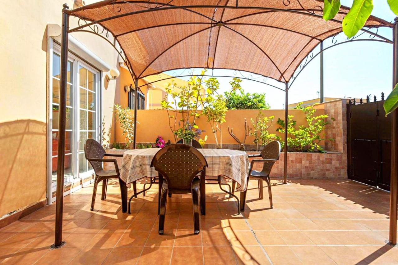 Remarkable 2-Bed House In Arona Arona  Εξωτερικό φωτογραφία