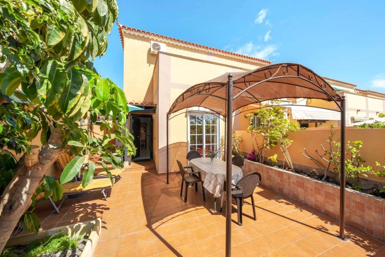 Remarkable 2-Bed House In Arona Arona  Εξωτερικό φωτογραφία